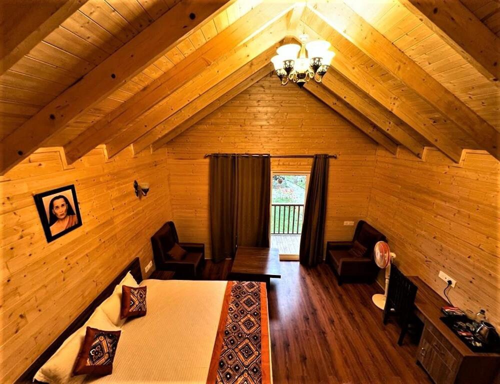 Vanprastha Resorts Dwarahat Exterior photo